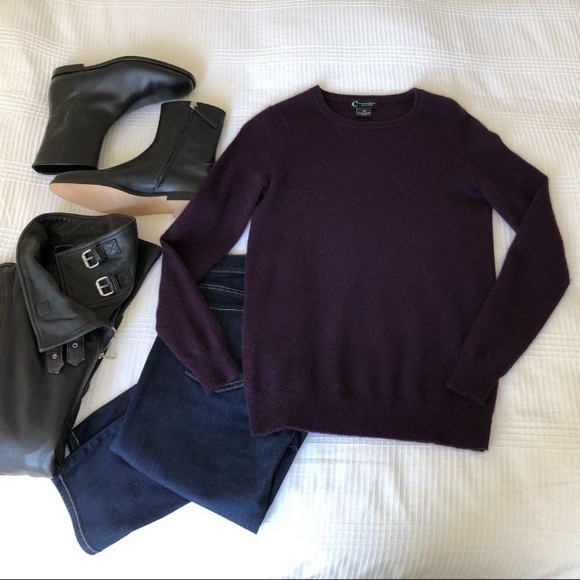 Classic C by Bloomingdale's Cashmere Crewneck Sweater 100% Cashmere Dark Purple - Picture 2 of 8